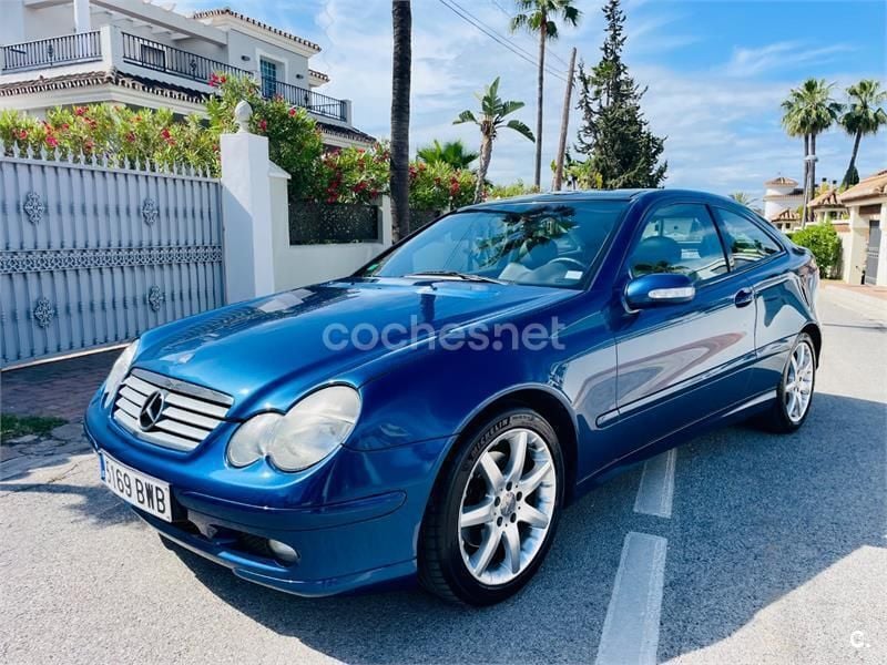 Azul Usado 2002 Mercedes C230 Berlina | 8500 € - Imagen 1/4