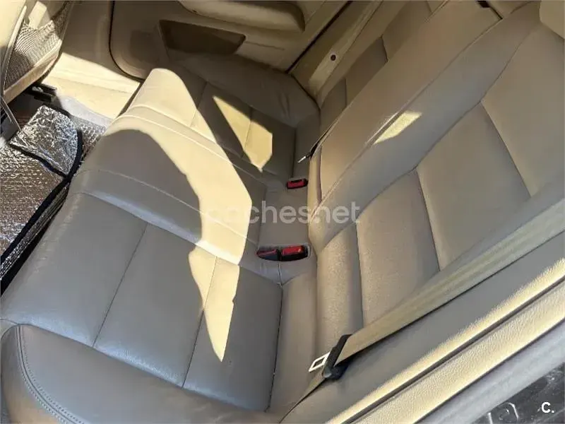 Usado Audi A6 225 CV (165 kW) 2005 Negro Berlina