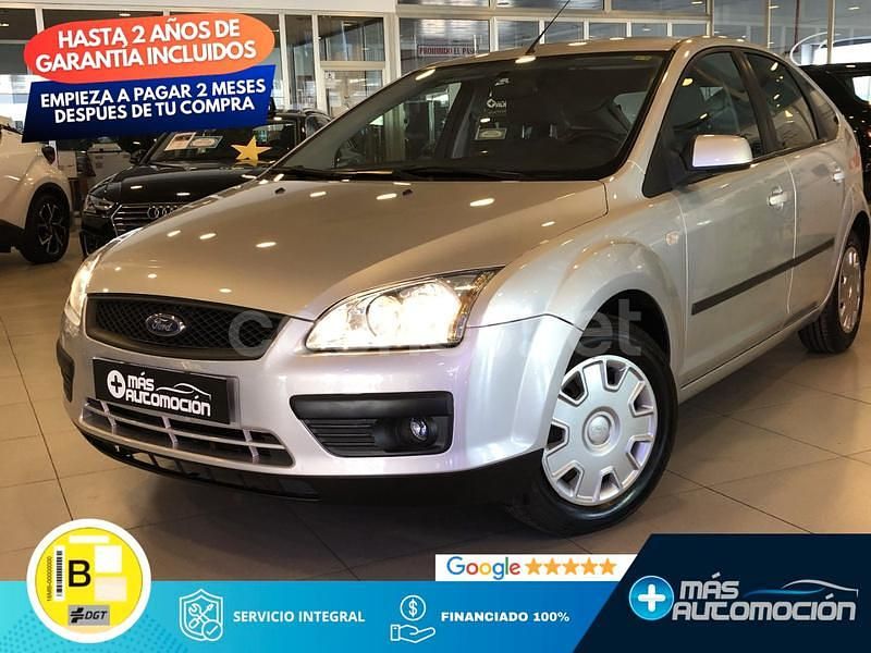 Gris / plata Usado 2005 Ford Focus Trend Berlina | 6900 € - Imagen 1/4