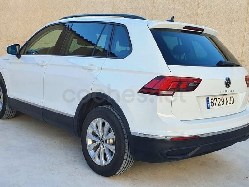 Usado VW Tiguan Life 245 HP (180 kW) 2022 Branco SUV