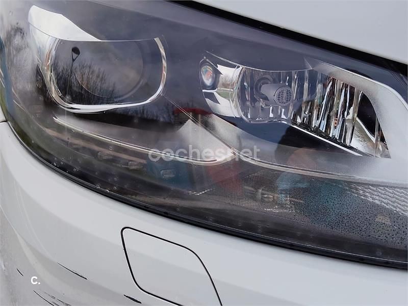 Usado VW Touran Advance 105 CV (77 kW) 2014 Blanco Monovolumen