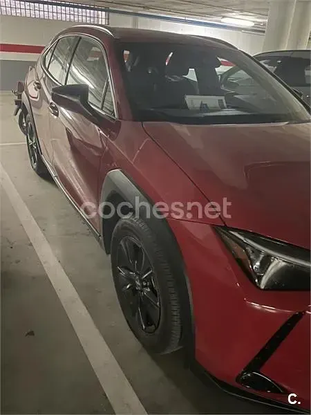 Usado Lexus UX 199 CV (146 kW) 2025 Rojo SUV