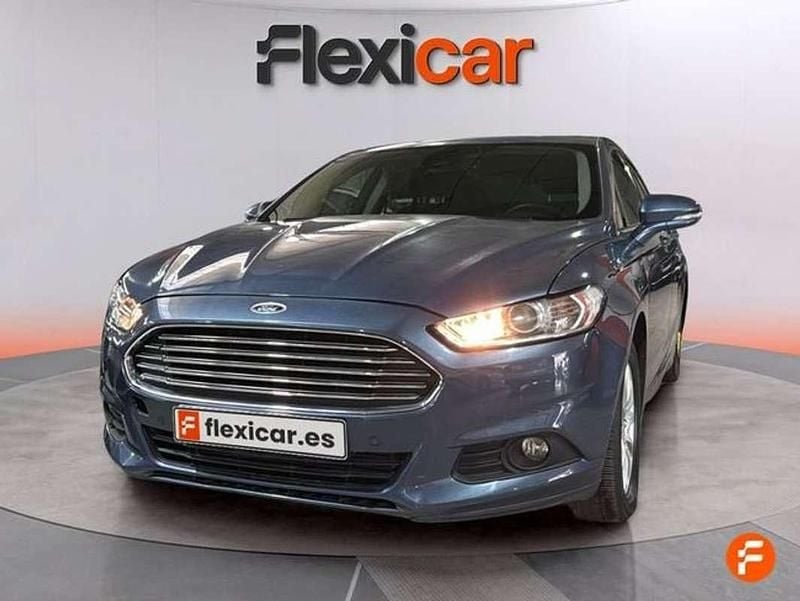 Usado Ford Mondeo Business Edition 150 CV (110 kW) 2018 Azul Berlina