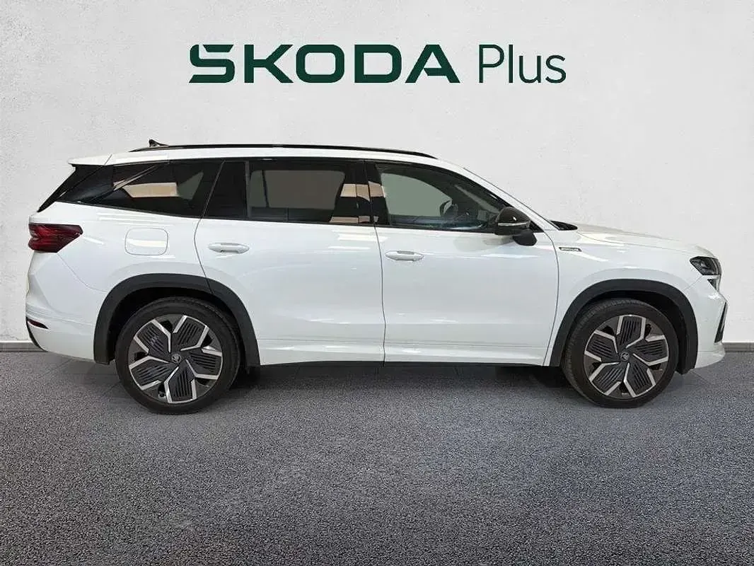 Usado Skoda Kodiaq SportLine 150 CV (110 kW) 2025 Blanco SUV