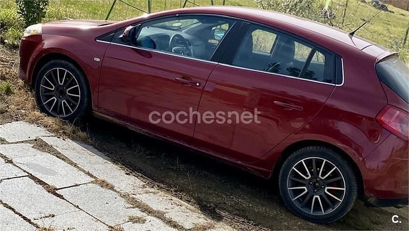 Usado Fiat Bravo Sport 150 CV (110 kW) 2007 Granate Utilitario