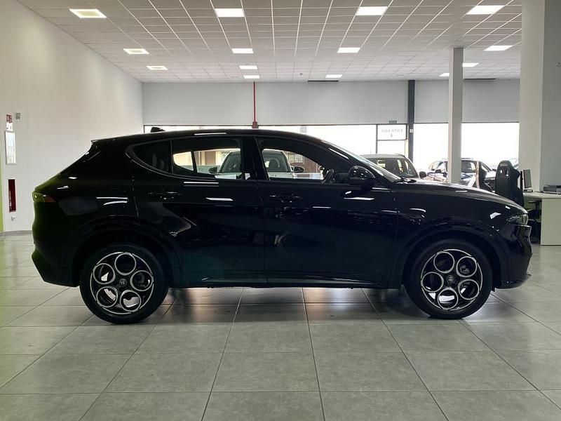 Usado Alfa Romeo Tonale Sprint 130 CV (95 kW) 2024 Negro SUV
