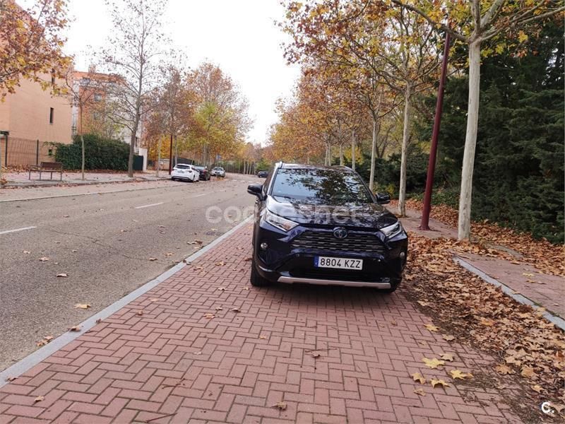 Azul Usado 2019 Toyota RAV4 Hybrid SUV | 31.900 € (Un poco caro) - Imagen 1/4