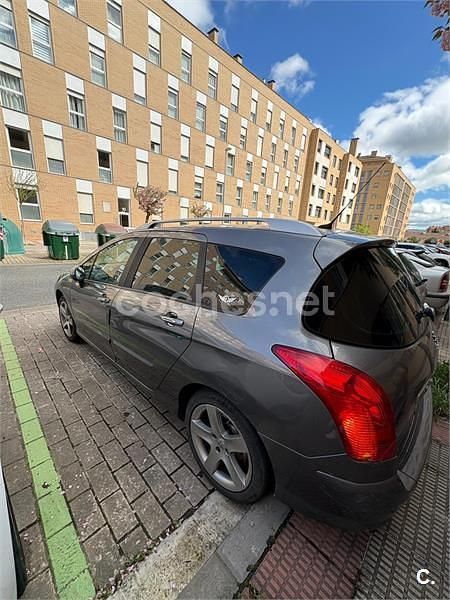Usado Peugeot 308 SW Premium 120 CV (88 kW) 2009 Gris / plata Familiar