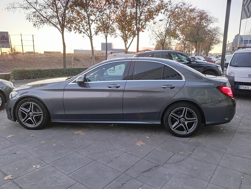 Usado Mercedes C220 194 CV (142 kW) 2019 Negro Berlina
