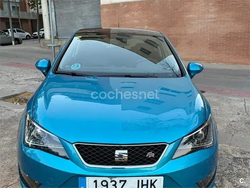 Usado Seat Ibiza SC Crono 110 CV (80 kW) 2015 Azul Utilitario