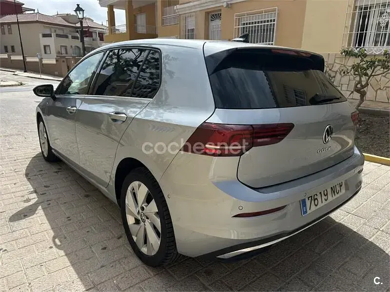 Usado VW Golf VIII Style 204 CV (150 kW) 2025 Gris / plata Berlina