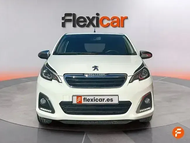 Usado Peugeot 108 Top! Collection 72 CV (52 kW) 2021 Blanco