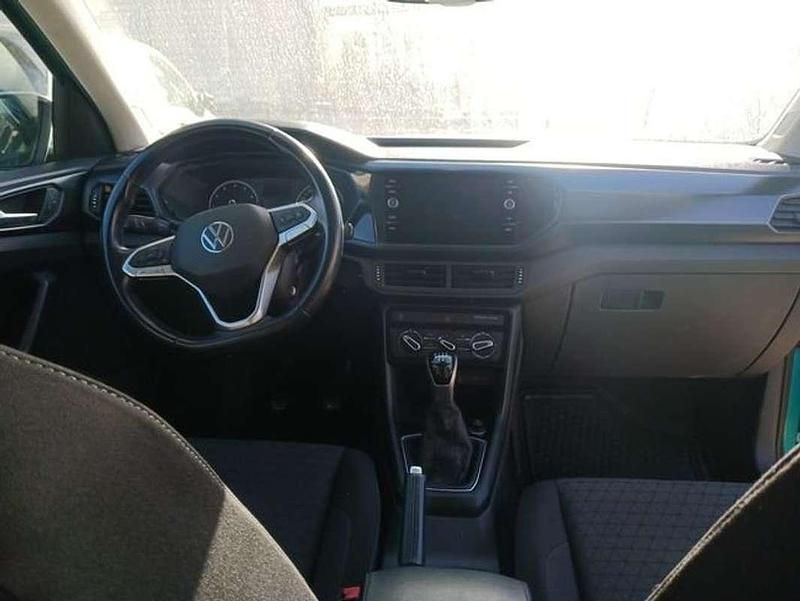 Usado VW T-Cross 95 CV (69 kW) 2022 Verde SUV