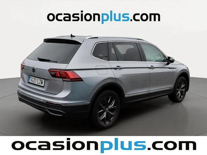 Usado VW Tiguan Life 150 CV (110 kW) 2022 Gris SUV