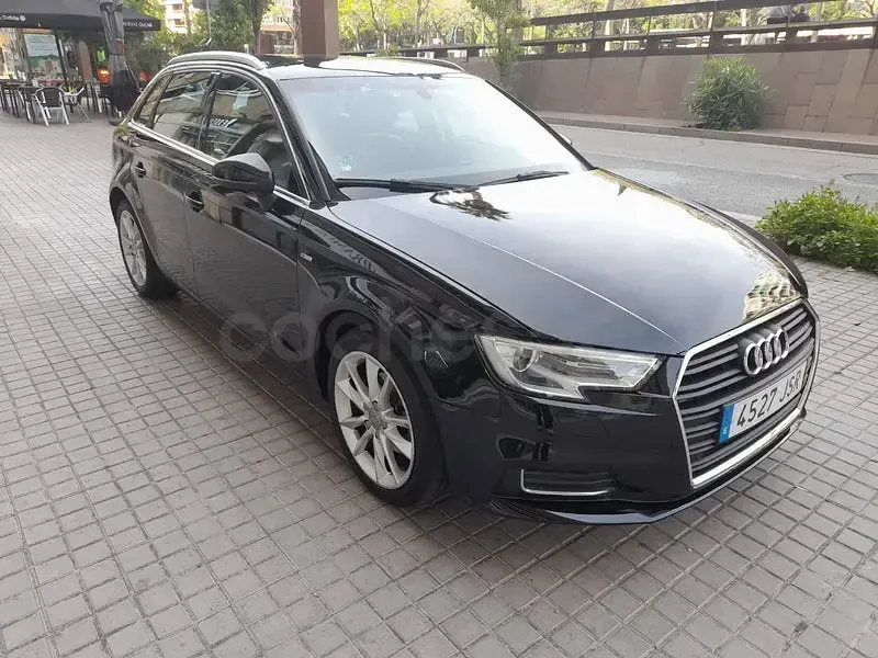 Usado Audi A3 S-Line 110 CV (80 kW) 2016 Negro Berlina
