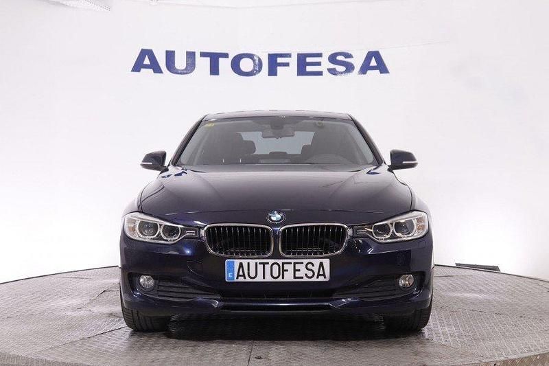 Usado BMW 318 143 CV (105 kW) 2013 Azul Berlina