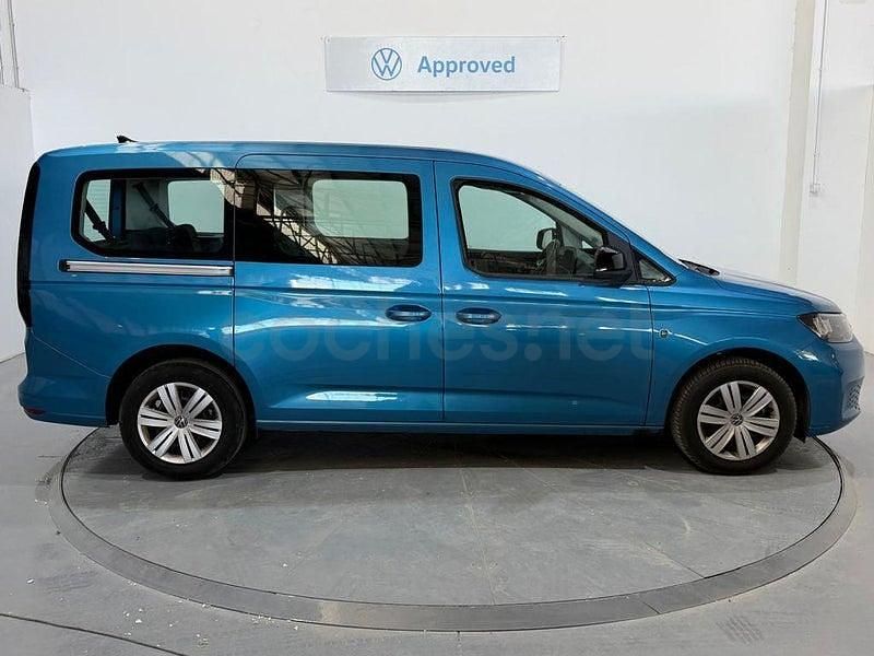 Usado VW Caddy 102 CV (75 kW) 2024 Azul Monovolumen