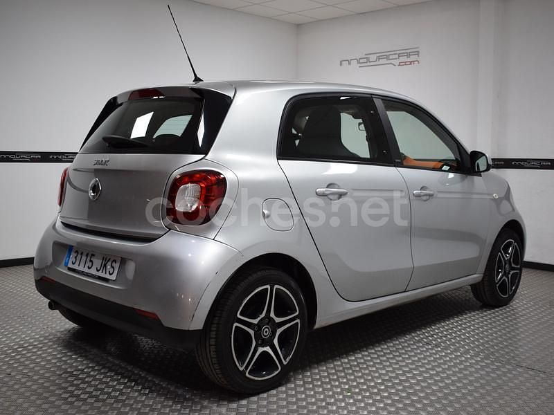 Usado Smart ForFour Passion 71 CV (52 kW) 2016 Gris / plata Utilitario