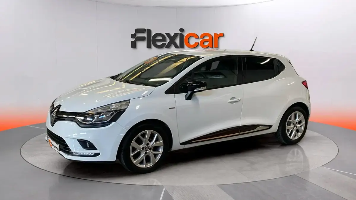 Usado Renault Clio IV Intens 90 CV (66 kW) 2019 Blanco Berlina