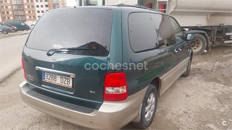 Usado Kia Carnival LX 144 CV (105 kW) 2006 Verde Monovolumen