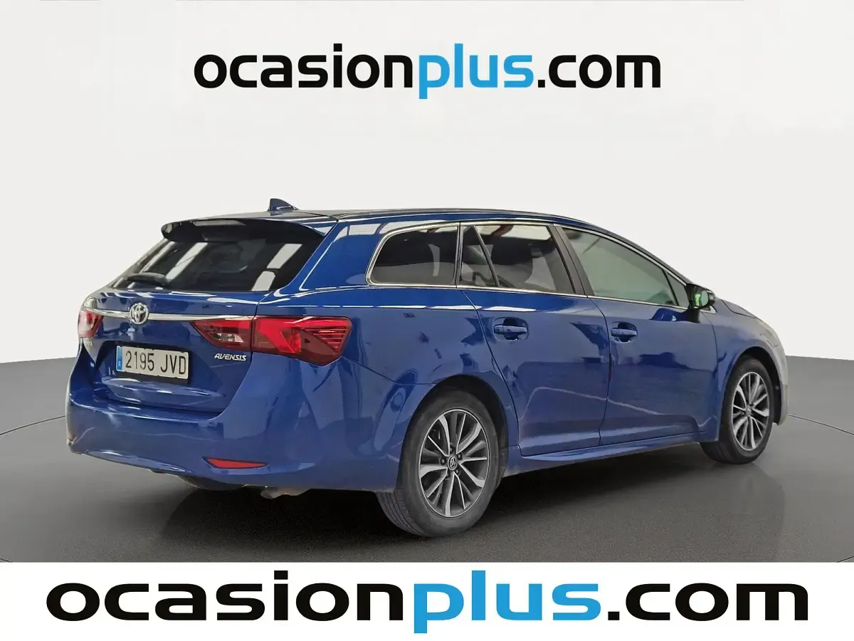 Usado Toyota Avensis Advance 143 CV (105 kW) 2016 Azul Familiar