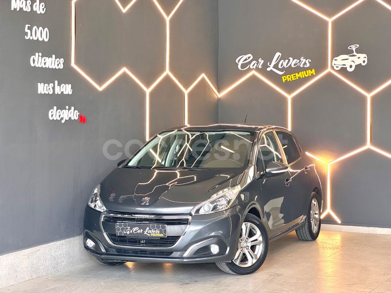 Gris / plata Usado 2016 Peugeot 208 Active Utilitario | 9000 € (Precio justo) - Imagen 1/4
