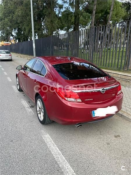 Usado Opel Insignia Sport 130 CV (95 kW) 2010 Granate Berlina