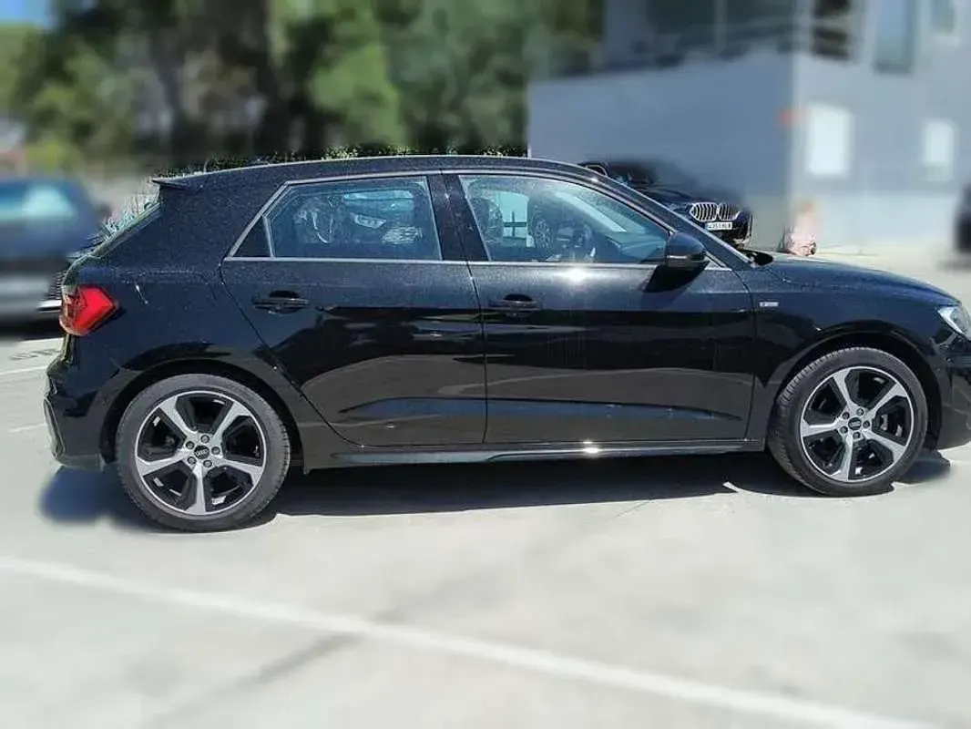 Usado Audi A1 Sportback S-Line 116 CV (85 kW) 2022 Negro Utilitario