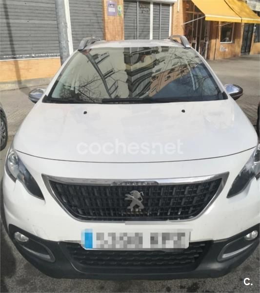 Blanco Usado 2018 Peugeot 2008 Signature Sky SUV | 9900 € (Super precio) - Imagen 1/4