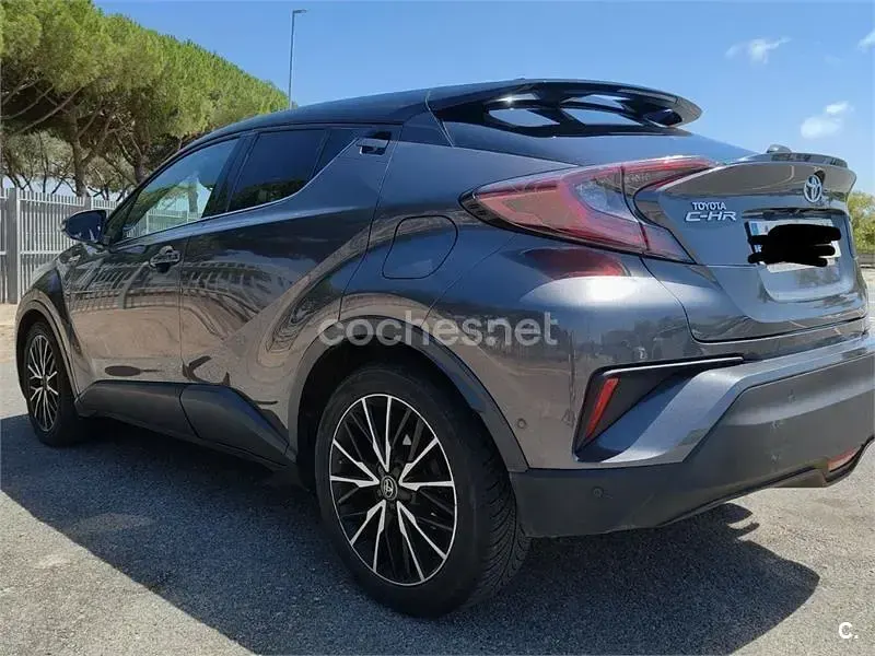Usado Toyota C-HR Advance 122 CV (89 kW) 2018 Gris / plata SUV