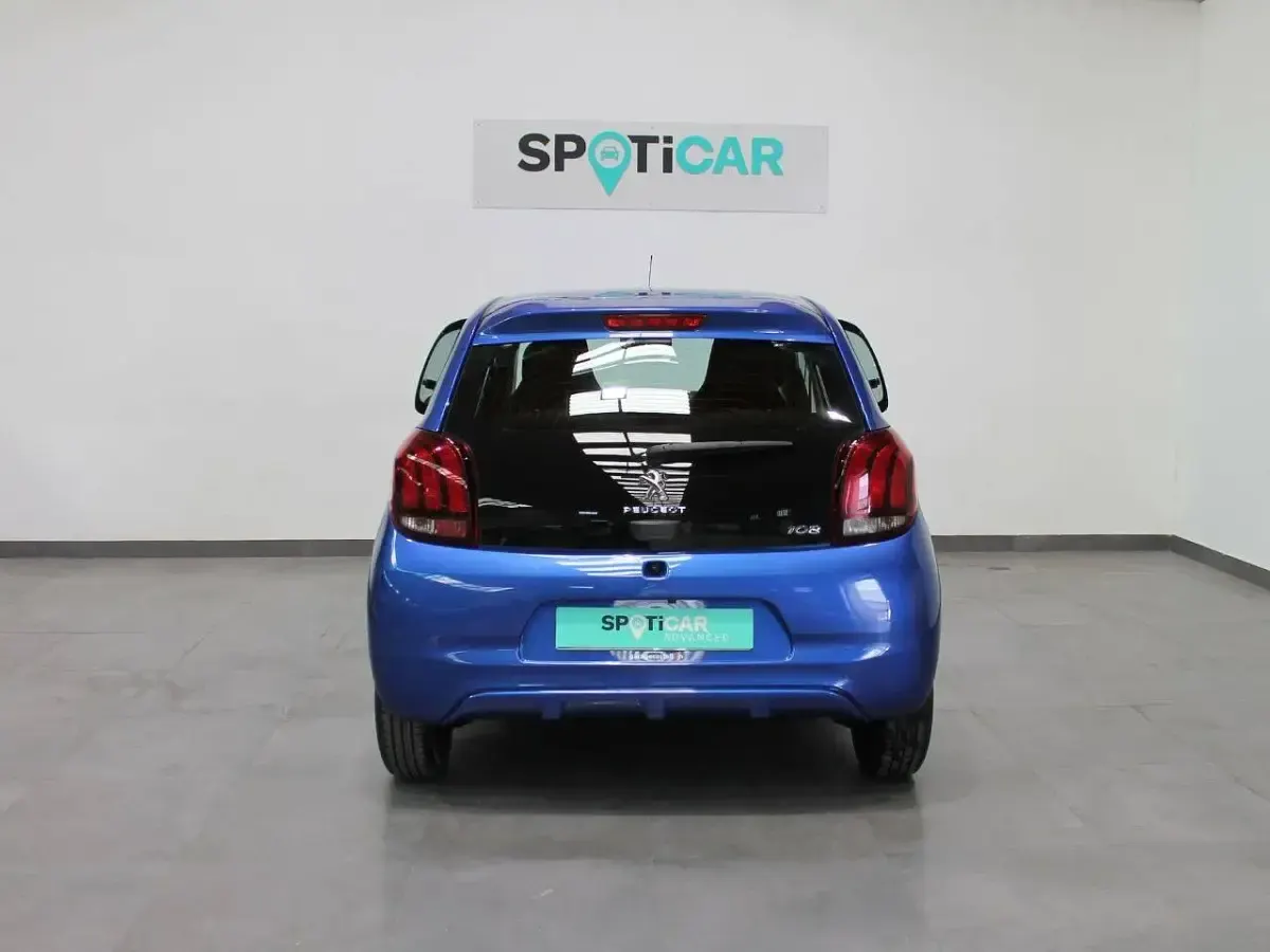 Usado Peugeot 108 Active 72 CV (52 kW) 2021 Azul
