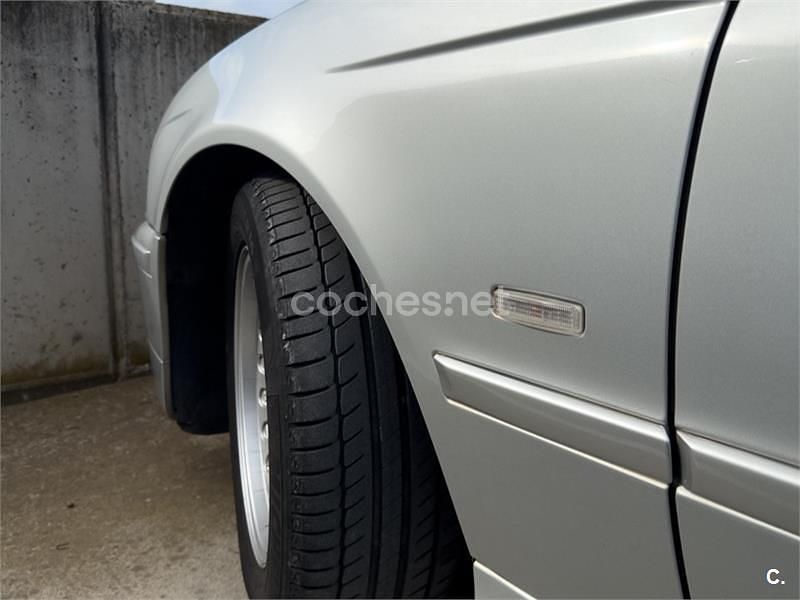 Usado BMW 530 184 CV (135 kW) 2001 Gris / plata Berlina