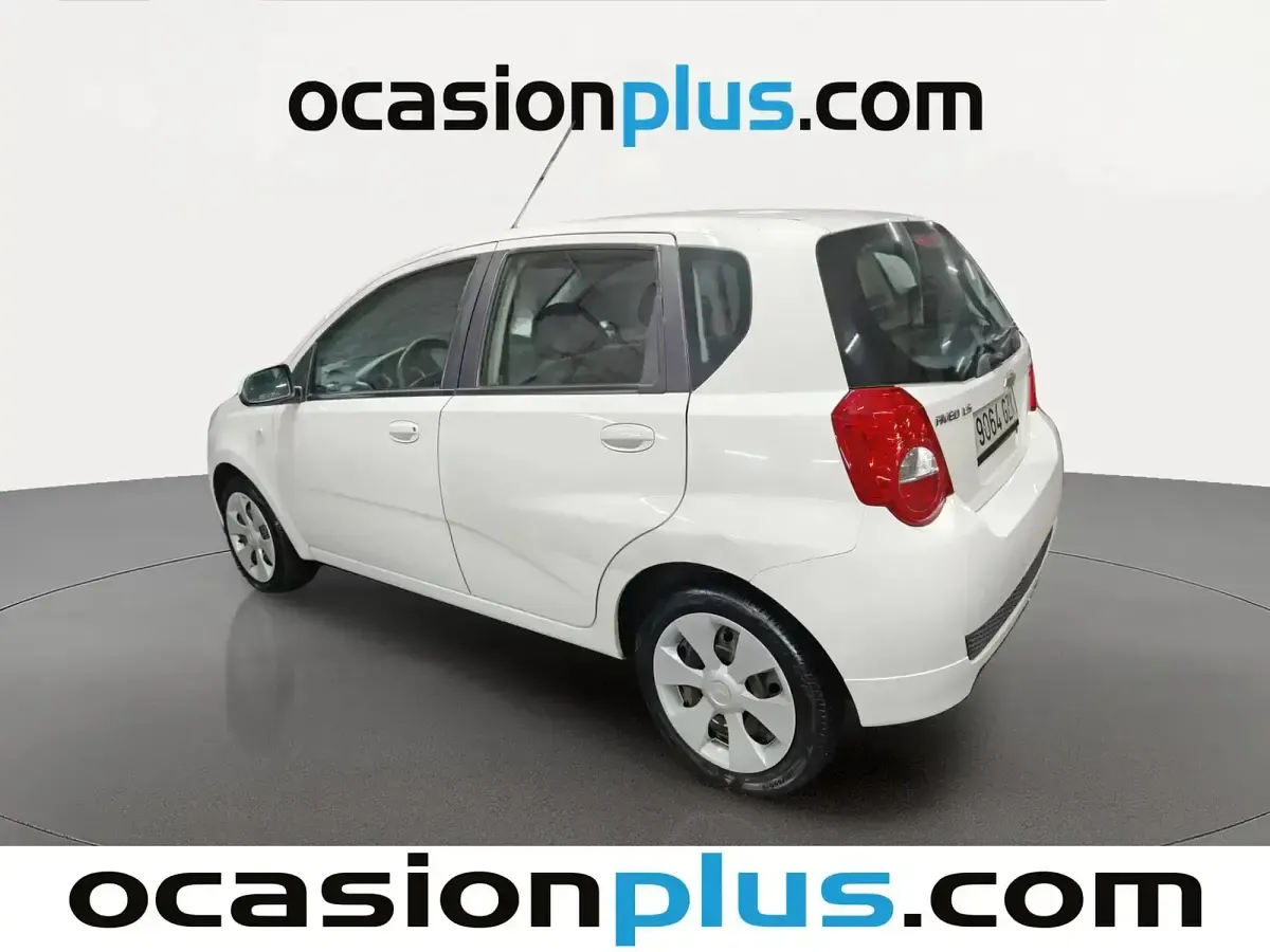 Usado Chevrolet Aveo LS 101 CV (74 kW) 2010 Blanco Utilitario