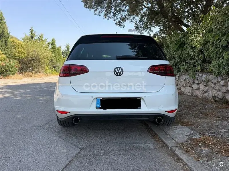 Usado VW Golf VII GTI 220 CV (161 kW) 2013 Blanco Berlina
