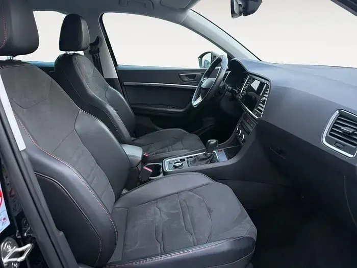 Usado Seat Ateca FR 150 CV (110 kW) 2025 Negro SUV