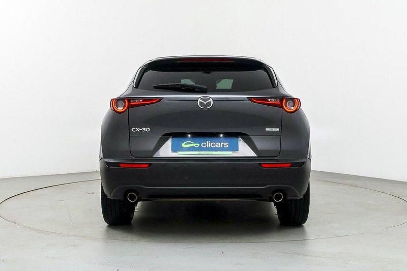 Usado Mazda CX-30 122 CV (89 kW) 2021 Gris / plata SUV