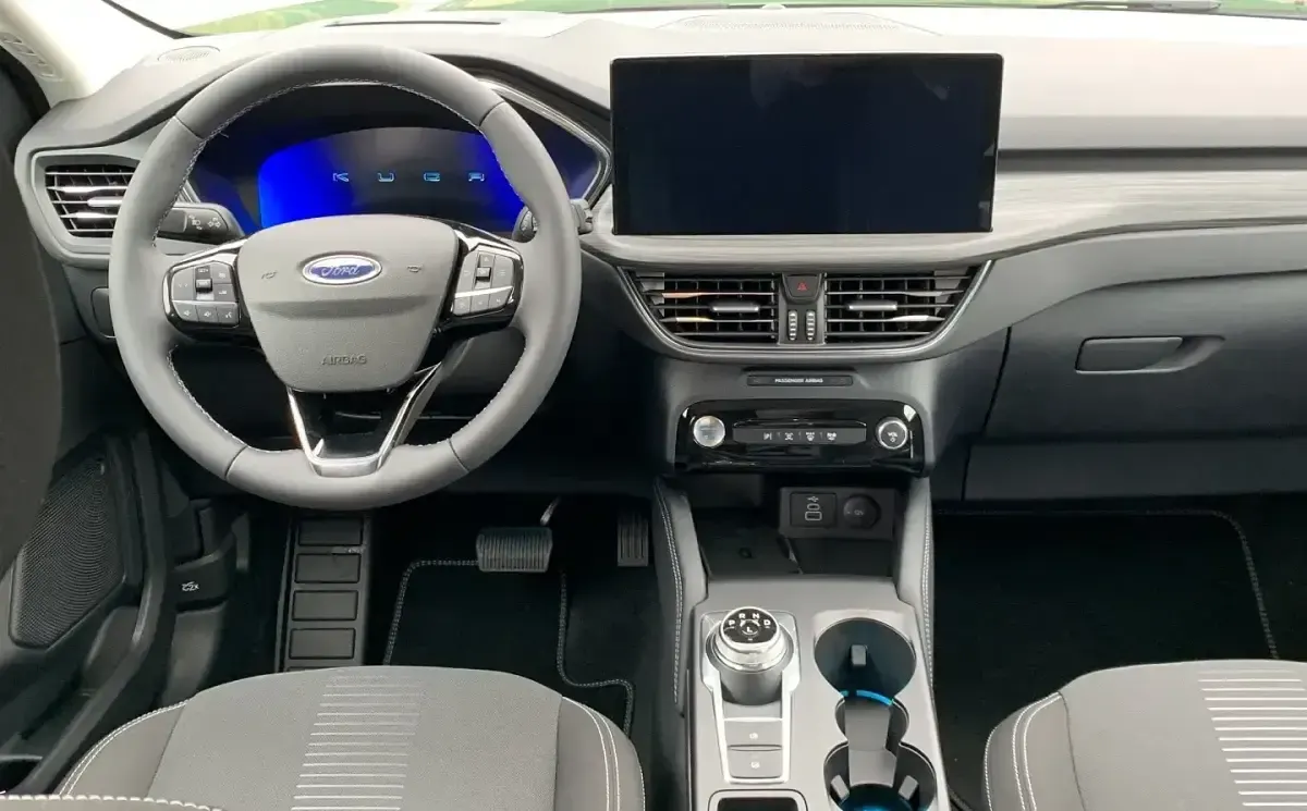 Begagnad Ford Kuga Active 180 HK (132 kW) 2024 Grön SUV