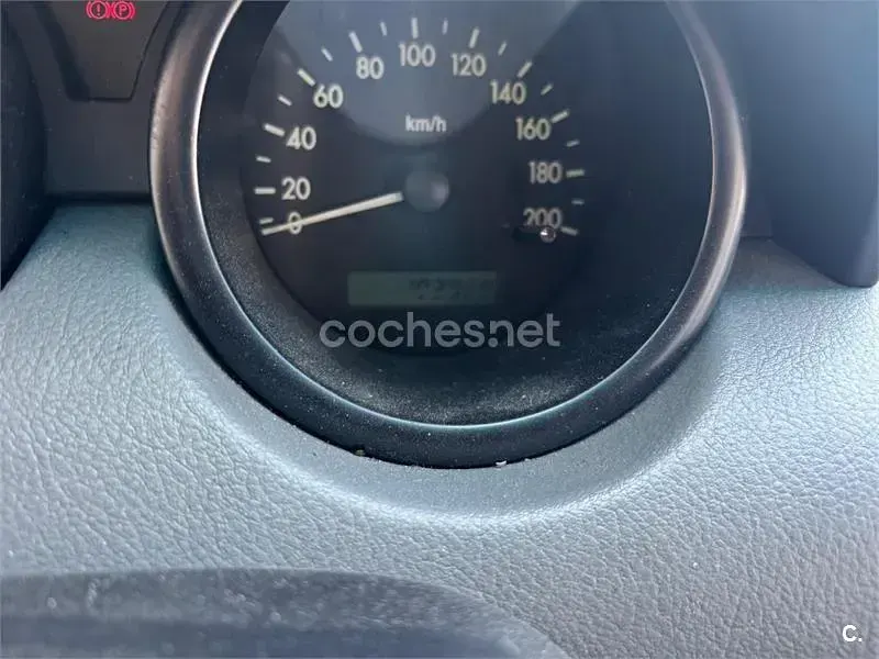 Usado Chevrolet Kalos SE 72 CV (52 kW) 2004 Azul Berlina