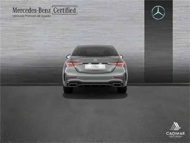 Usado Mercedes C220 200 CV (147 kW) 2025 Gris selenita Berlina