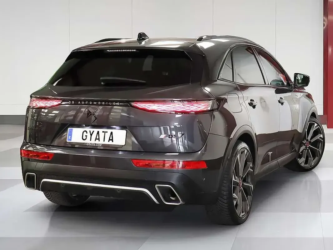 Usado DS Automobiles DS7 Crossback Performance Line Plus 360 CV (264 kW) 2024 Gris SUV