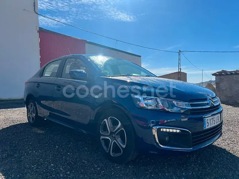 Usado Citroën C-Elysee I Shine 102 CV (75 kW) 2019 Azul Berlina
