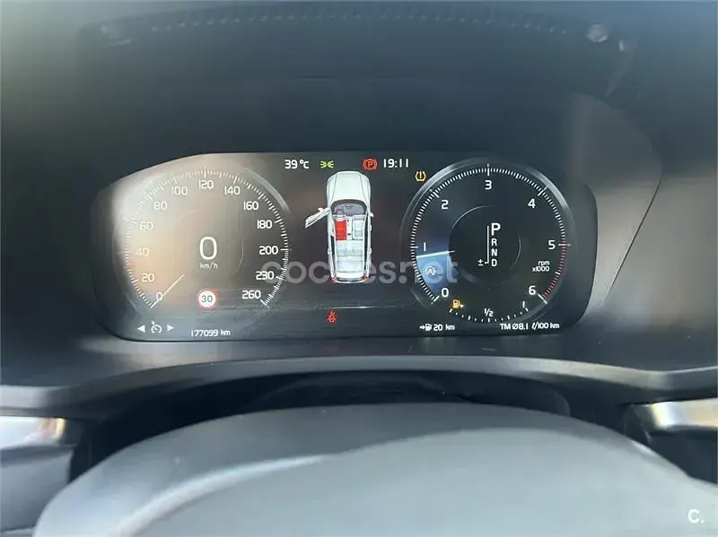 Usado Volvo V60 CC 190 CV (139 kW) 2019 Gris / plata Familiar