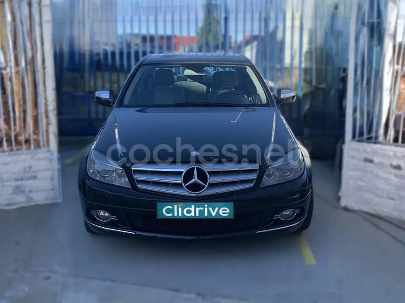 Usado Mercedes C200 136 CV (100 kW) 2007 Negro Berlina