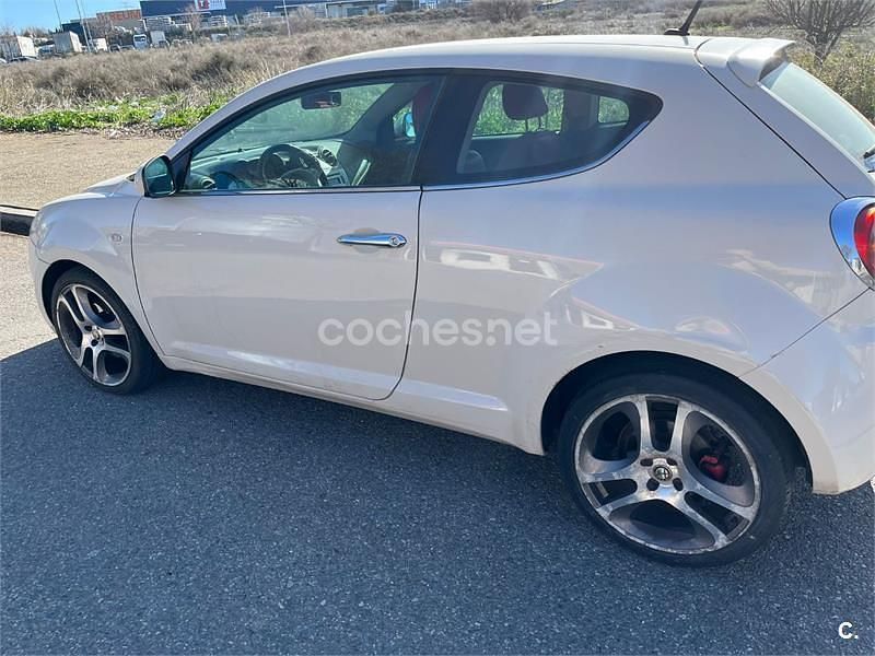 Usado Alfa Romeo MiTo Distinctive 120 CV (88 kW) 2009 Blanco Utilitario
