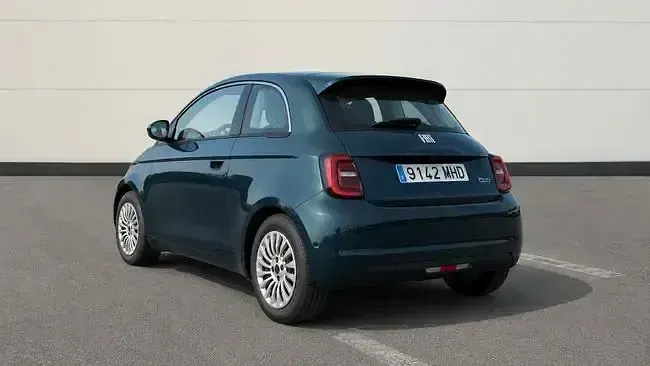 Usado Fiat 500e Icon 86 kW (118 CV) 2023 Gris Utilitario