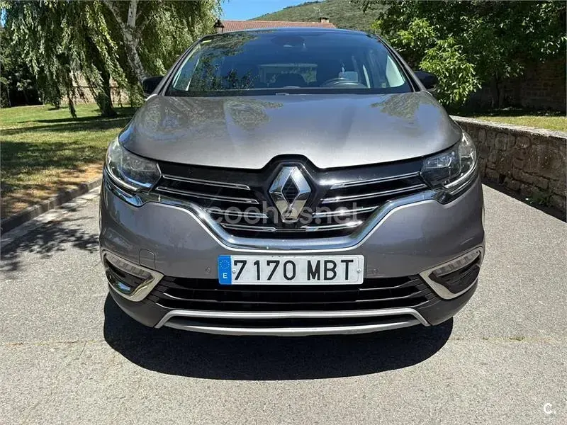 Usado Renault Espace Zen 160 CV (117 kW) 2017 Gris / plata Monovolumen