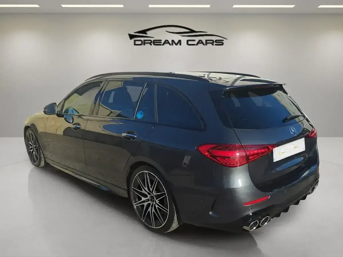 Usado Mercedes 300 AMG 408 CV (300 kW) 2024 Gris Familiar