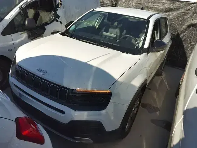 Usado Jeep Avenger 100 CV (73 kW) 2023 Blanco SUV