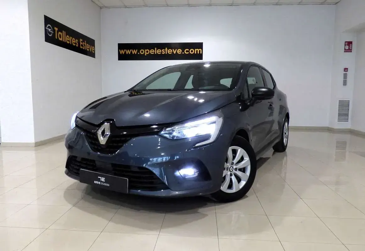 Usado Renault Clio Evolution 91 CV (66 kW) 2022 Gris Utilitario