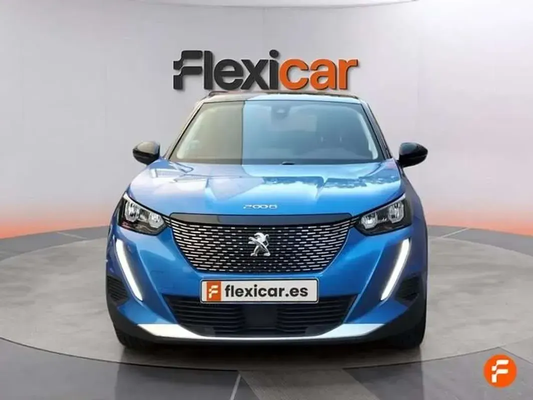 Usado Peugeot 2008 Allure 131 CV (96 kW) 2020 Azul SUV